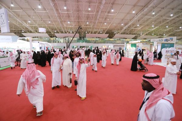 البيئة تدعو القطاع الخاص للمشاركة بالمحافظة على الغطاء النباتي وتنميته