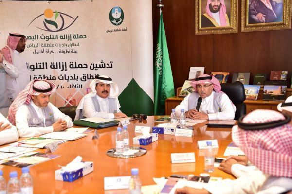 الفرق الهندسية بالجيش اليمني تنتزع نحو 2000 لغم وعبوة ناسفة بالجوف