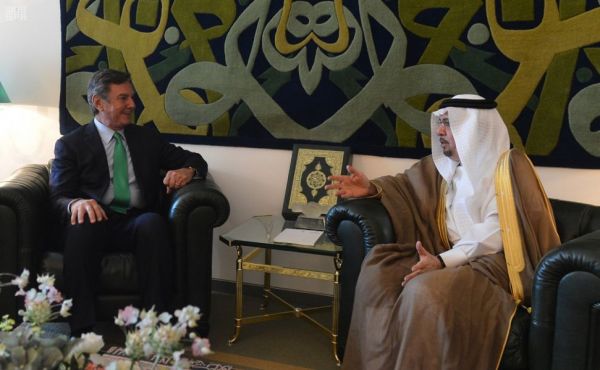 أمير الرياض يستقبل سفير مملكة البحرين لدى المملكة