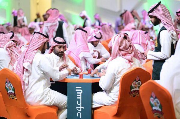 خادم الحرمين يعزي ولي العهد نائب حاكم إمارة الشارقة في وفاة الشيخ أحمد القاسمي