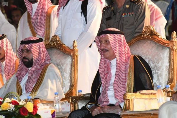 ولي العهد يلتقي وزير الدفاع الأمريكي الأسبق