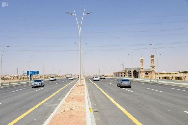 ولي العهد يصل الجمهورية الفرنسية في زيارة رسمية