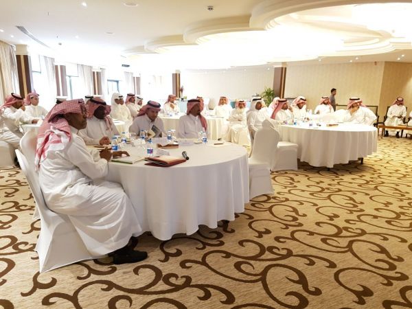 رئيس الأركان اليمني يهنئ أبطال الجيش في نهم وصعدة وميدي بالانتصارات الأخيرة