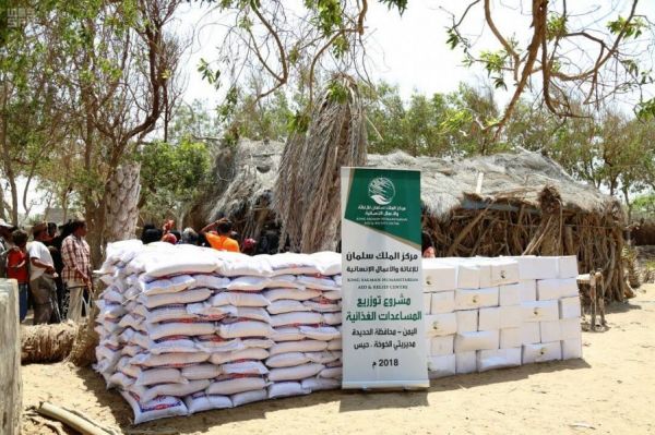 سوق الأسر المنتجة بمهرجان تمور الجوف يسوق لـ120 عارضة
