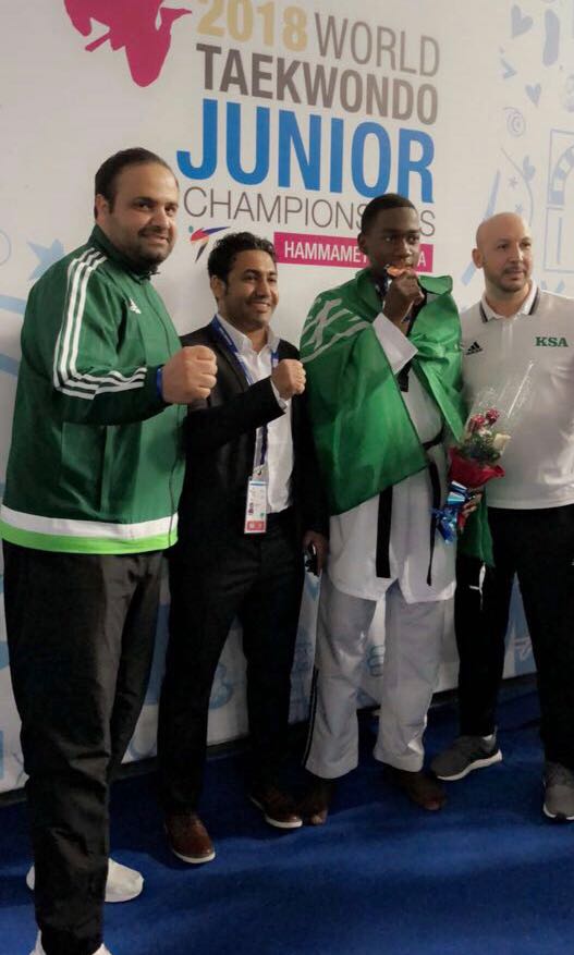 العواش : يؤكد حق المواطن العربي بمشاهدة مباريات كأس العالم
