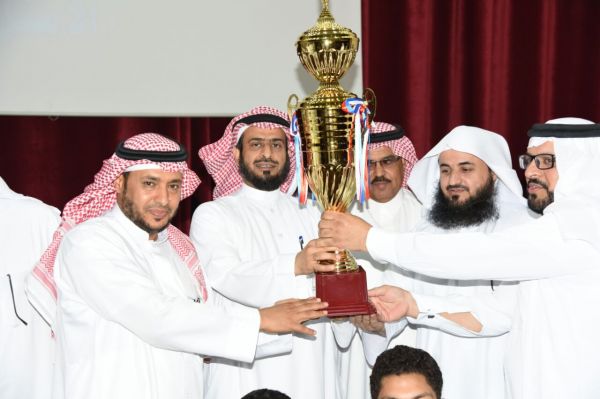 أمانة الرياض تطلق برنامج عاون للحفاظ على الحدائق والمرافق