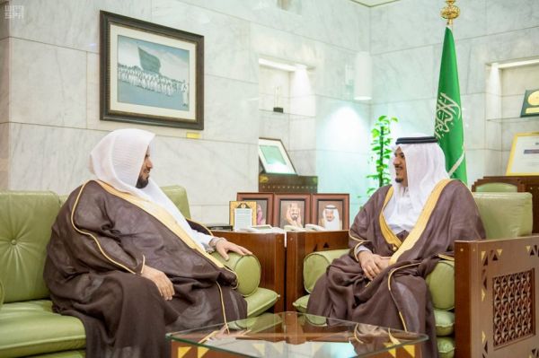 الطيران المدني تبحث فرص التعاون مع شركة أينا الأسبانية في تشغيل المطارات