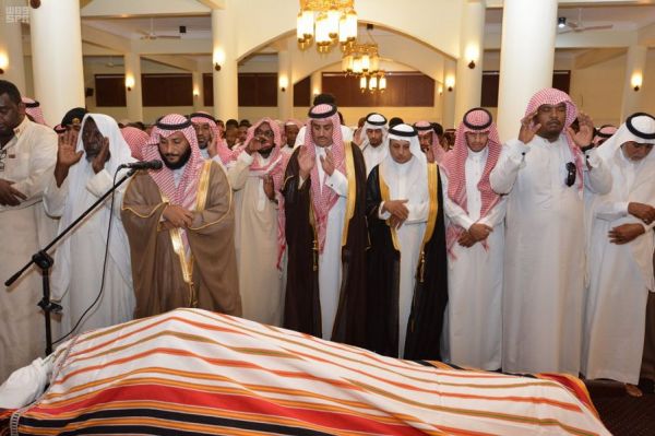 أمير منطقة المدينة المنورة يشدد على استكمال الأعمال بمستشفى الملك فهد