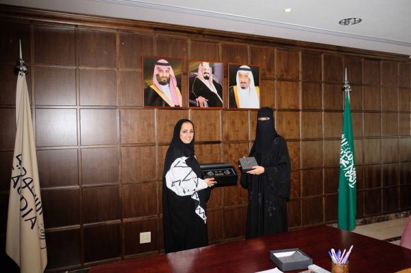 سمو وزير الحرس الوطني يرعى حفل تخريج الدفعة 15 من طلاب جامعة العلوم الصحية