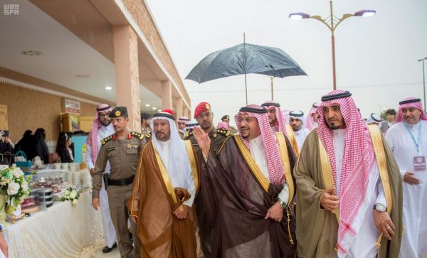 وزير الخارجية : يجب على قطر أن تدفع ثمن وجود القوات العسكرية الأمريكية في سوريا