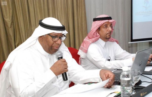 أمير الباحة يستقبل رئيسة لجنة سيدات الأعمال بالغرفة التجارية بالباحة