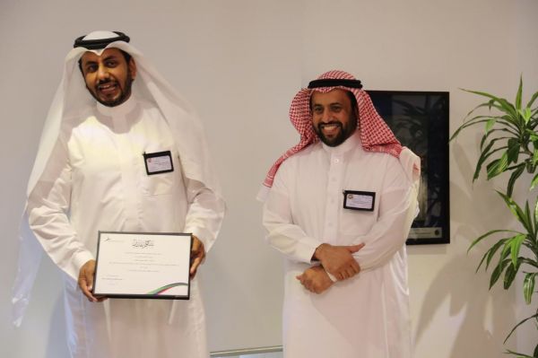 أمير منطقة الرياض يرعى حفل تخريج طلاب كلية الغد الدولية للعلوم الطبية التطبيقية