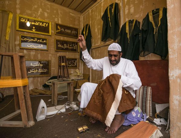 نائب أمير الرياض يرعى حفل تخريج الدفعة الـ 43 بمدارس الرياض