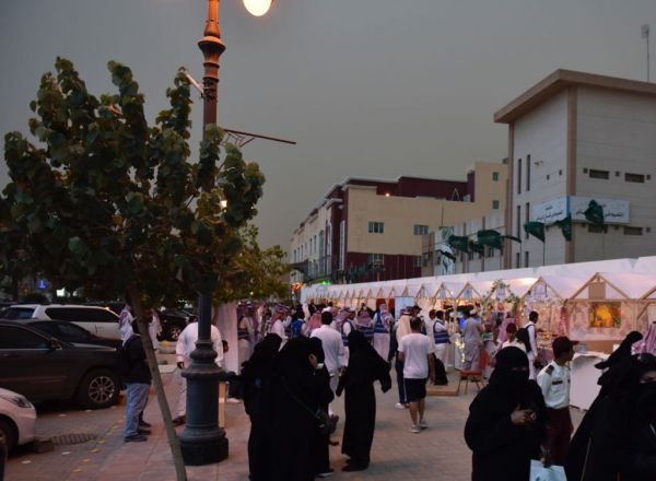 أمير منطقة الرياض يرعى حفل تخريج طلاب جامعة المجمعة
