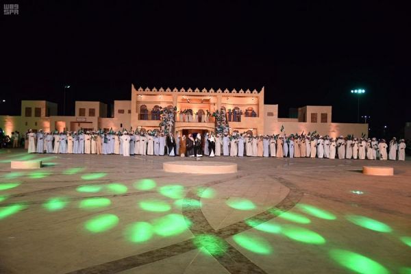جموع المصلين بمركزحميد العلايا تؤدي صلاة الميت على شهيد الواجب عسيري