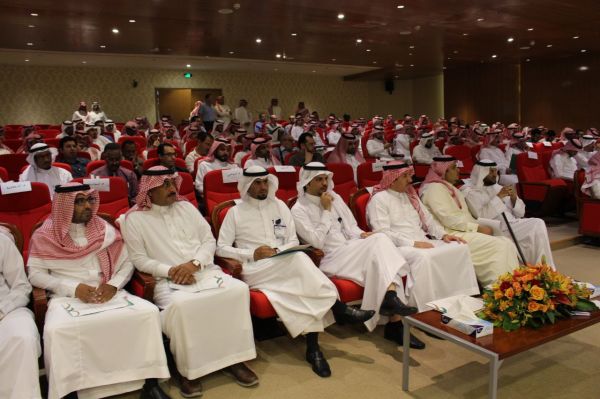 أمير المدينة المنورة يرعى فعاليات ملتقى المدينة المنورة للخط العربي غداً