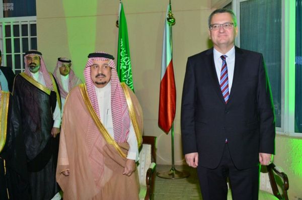 خادم الحرمين الشريفين يجري اتصالاً هاتفياً بملك المغرب