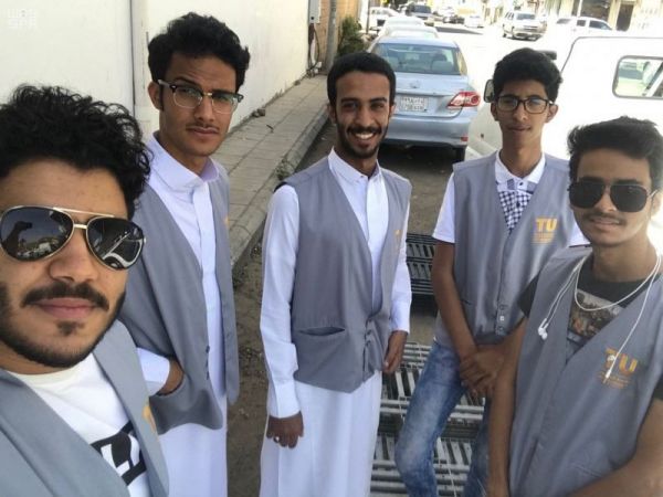 الأمير عبدالعزيز بن سعد يطلع على خطط جامعة حائل