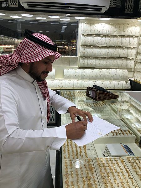 رئيس مجلس الشيوخ الأفغاني : إيران تمثل سم بجسد العالم الإسلامي
