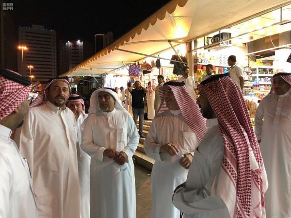 الأمير تركي بن هذلول يتسلم تقرير فرع هيئة السياحة والتراث الوطني بمنطقة نجران