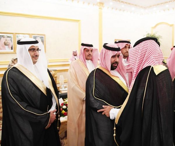 خادم الحرمين الشريفين يستقبل الرئيس اليمني