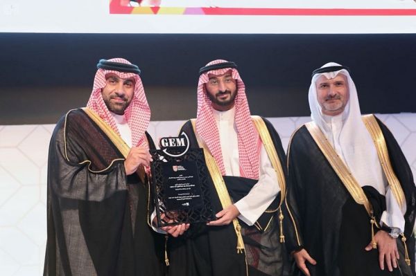 نائب أمير منطقة جازان يستقبل جموعاً من المواطنين