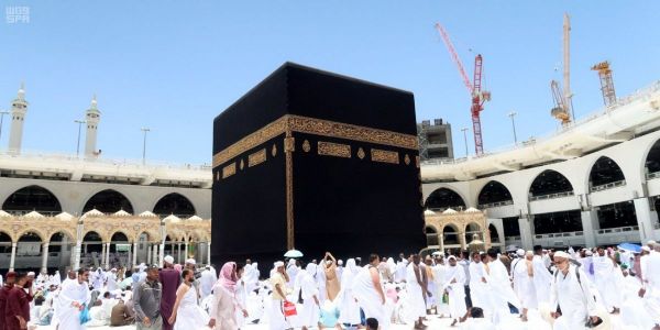 قطار الحرمين يوزع أول تذاكر مجانية للمواطنين بالمدينة المنورة