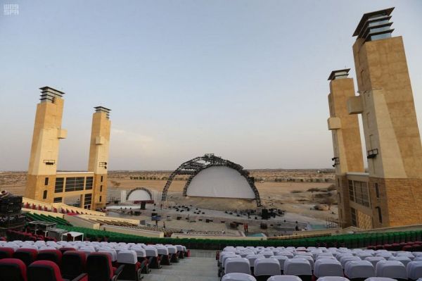 استهلاك أكثر من ثلاثة آلاف طن من ماء زمزم المبارك في ليلة السابع والعشرين من رمضان المبارك