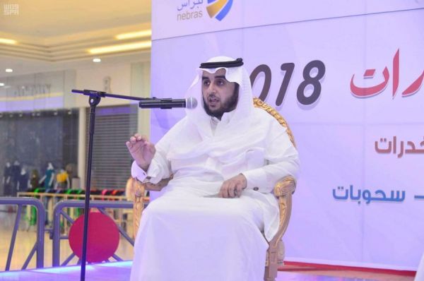 وزير الداخلية يعقد جلسة مباحثات مع رئيس مجلس الوزراء بموريشيوس