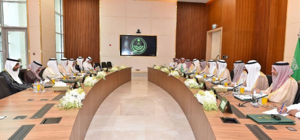وزير داخلية مملكة البحرين يشيد بالدور العلمي لجامعة نايف للعلوم الأمنية