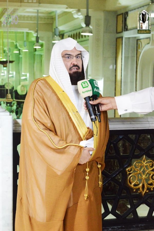 أمير منطقة الرياض بالنيابة يستقبل أعضاء اللجنة الأمنية الدائمة بالمنطقة