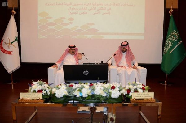 وزير الحج والعمرة يستقبل وفد برنامج التواصل الإعلامي