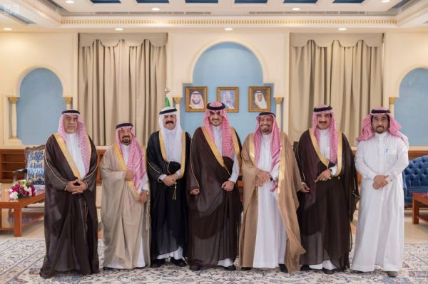 أمير الجوف يكرم عدداً من رجال الأمن نظير جهودهم في حفظ أمن المواطن