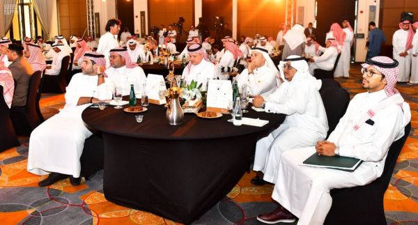 أمين منطقة القصيم يزور مهرجان تمور بريدة ويشيد بسلامة المنتج وجودته