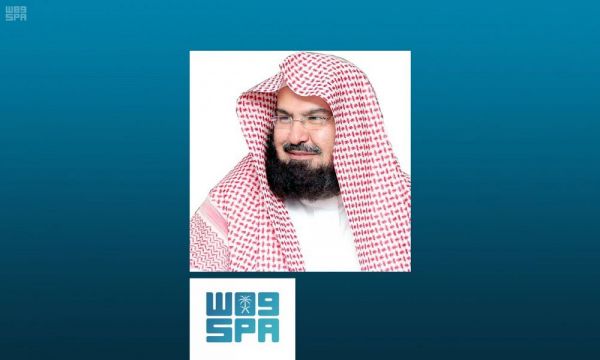 أمير منطقة الحدود الشمالية يلتقي الأهالي ومديري الإدارات الحكومية بالمنطقة