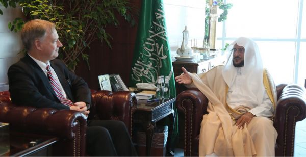 خادم الحرمين الشريفين يأمر باستضافة 1000 من ذوي شهداء فلسطين لأداء الحج