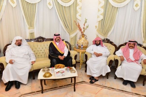 أمير منطقة حائل يستقبل عضو مجلس إدارة شركة أسمنت حائل والمدير التنفيذي للشركة