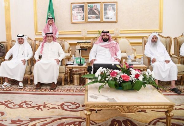 ولي العهد يتلقى اتصالاً هاتفيًا من وزير الخارجية الأمريكي