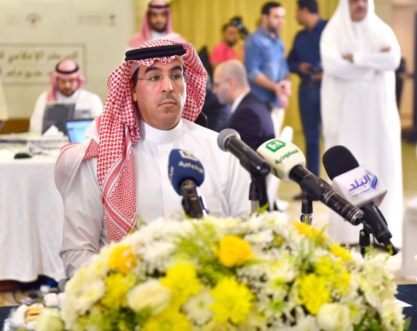 ابن بدوي يرفع شكره لسمو أمير منطقة القصيم