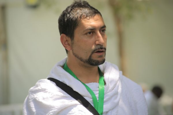 جموع حجاج بيت الله الحرام تستقر على صعيد عرفات