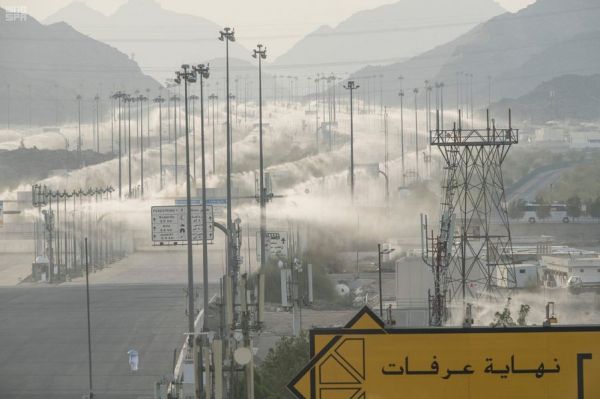الدفاع المدني يعزز تواجده في الحرم المكي والساحات المحيطة