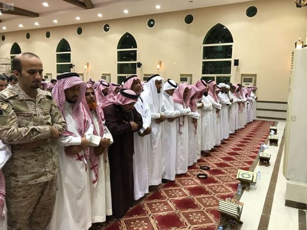 الأمير عبدالله بن بندر بن عبدالعزيز يستقبل مدير شرطة المنطقة