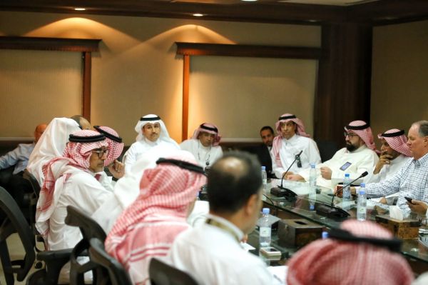 نادي الطلبة السعودي ببرايتون قيم معايدة لمنسوبيه