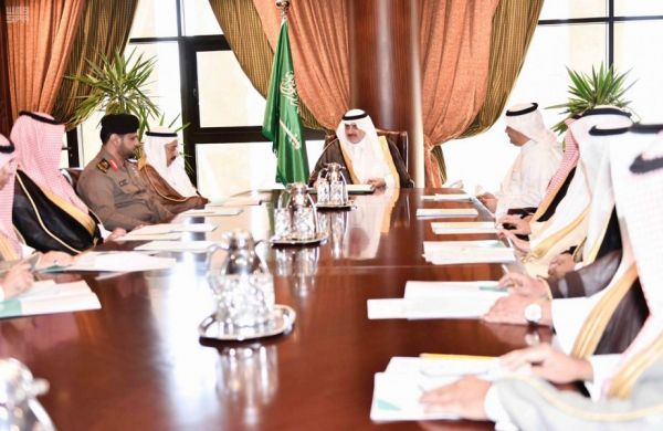 أمير نجران يشارك موظفي الإمارة لقاء المعايدة