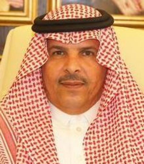 ‏‎ أمير منطقة جازان بالنيابة ينقل تعازي القيادة لذوي الشهيد الحكمي