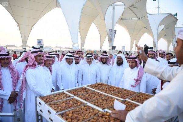 محافظ ينبع يزور ميناء الملك فهد الصناعي