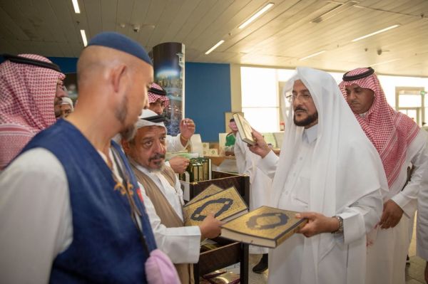 أمير الرياض يستقبل رئيس ومنسوبي المحكمة الجزائية
