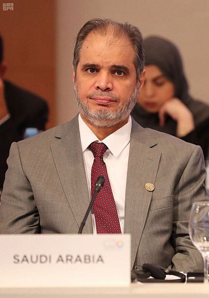 قيادي حوثي يقتل طفل بسبب كرة لمست ثوبه