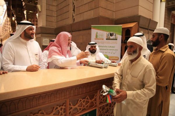 أمير منطقة الرياض يستقبل وزير الحرس الوطني