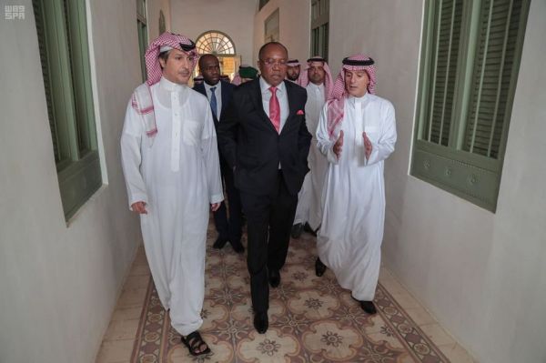 التجارة تشهر بوافد أدين بالتستر التجاري في الدمام